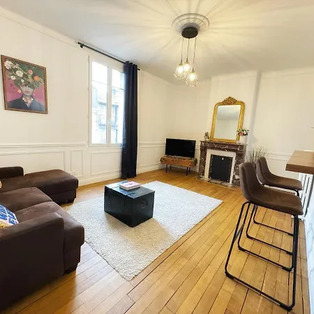 Au Coeur De La Cite Des Sacres - Renove *