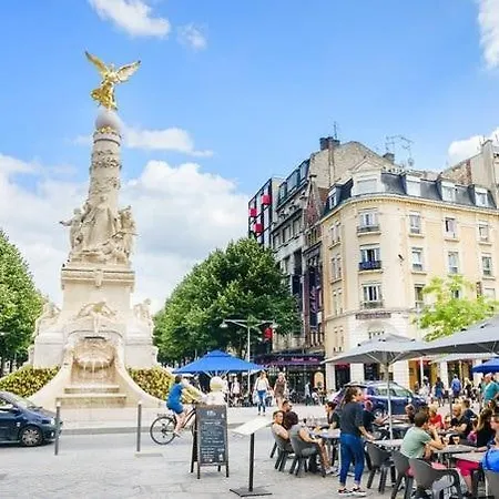 Apartment Au Coeur De La Cite Des Sacres - Renove Reims